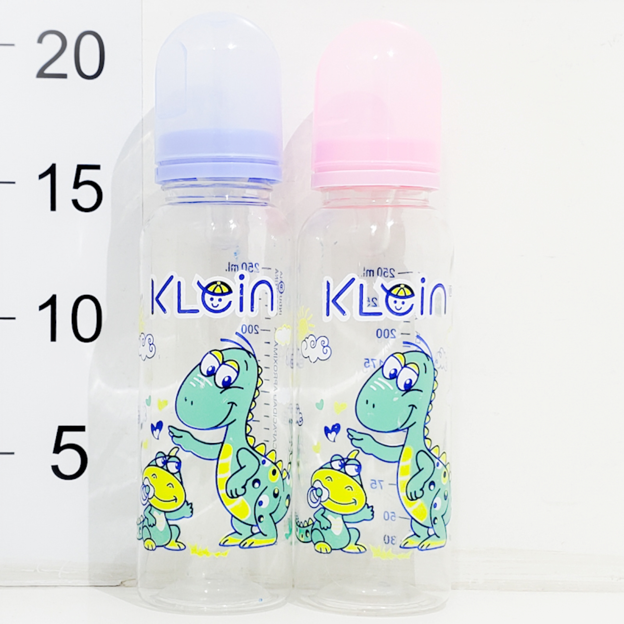 Klein Mamadera Dino c/mani. -675 (96)